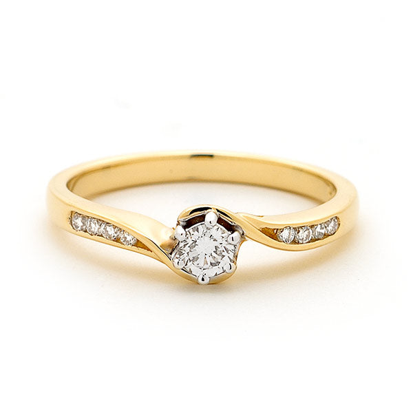 18ct Yellow Gold Diamond Ring with White Gold Setting